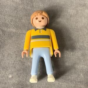 Playmobil Geobra 1992 Action Figure Boy Brown Hair Yellow Shirt Blue Pants VTG